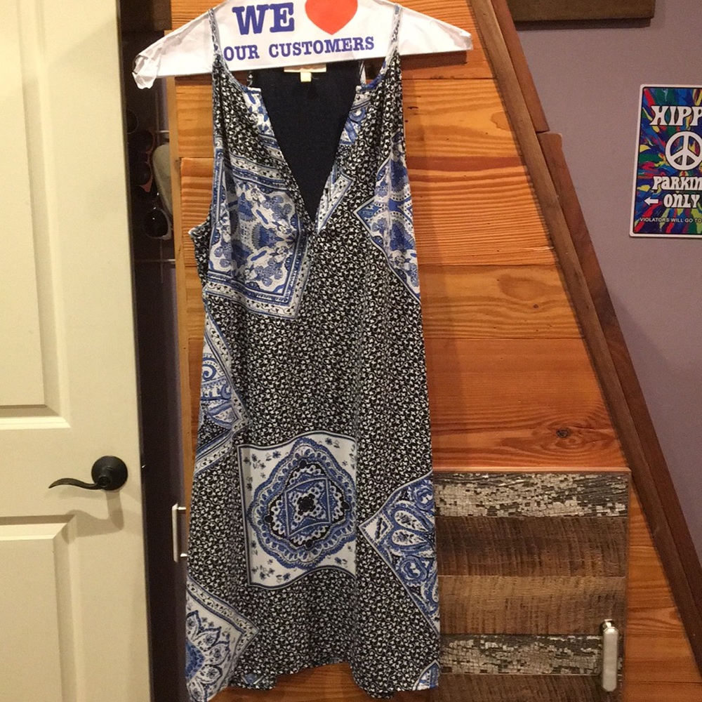 Women’s dress